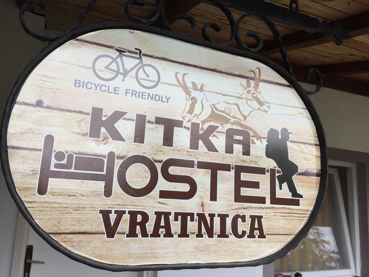 Kitka Hostel - Guest House Vratnica Exteriör bild